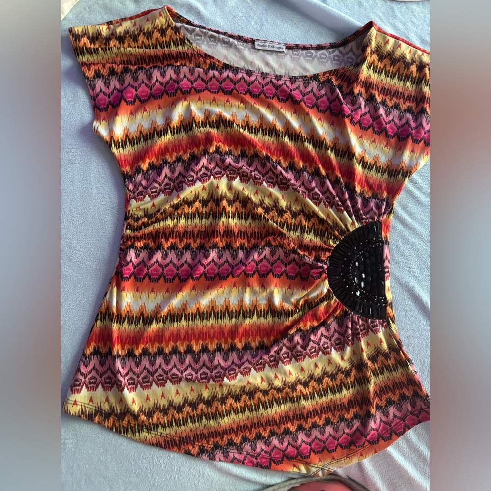Bleeker & mcdougal size large (estimated) see pic with measurements. Sleeveless